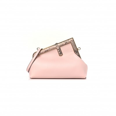 FENDI SHINY NAPPA SNAKESKIN SMALL FENDI FIRST ROSA CONFETTO CIPRIA (26*18*9.5cm) 